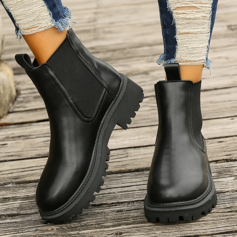 W&W Mode | Damen Chelsea Boots aus Leder mit Zugschlaufen