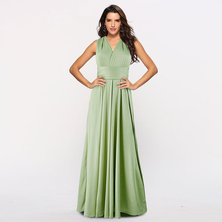W&W Mode | Kleid mit tiefem V-Ausschnitt und schmeichelnder Silhouette für Frauen