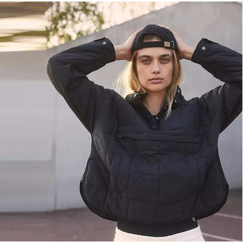 Damen Jacke, dünn wattiert und warm, mit Pullover-Schnitt