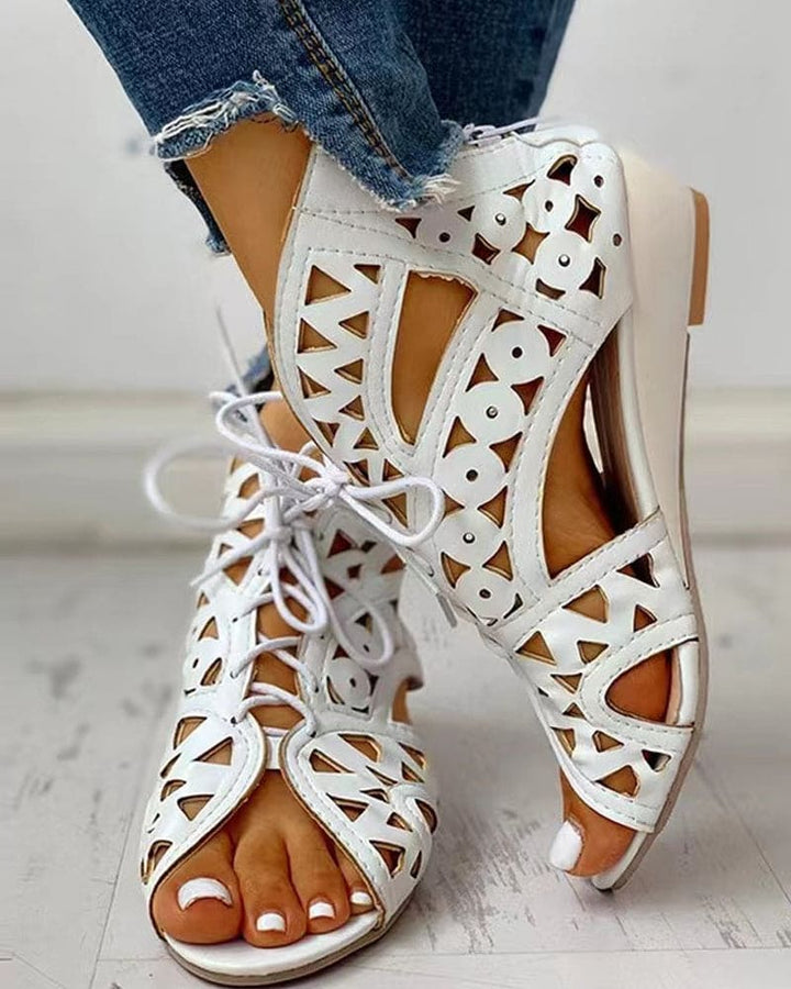 W&W Mode | Flache Sandalen Im Ethnischen Stil Mit Aussparung