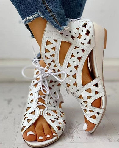W&W Mode | Flache Sandalen Im Ethnischen Stil Mit Aussparung