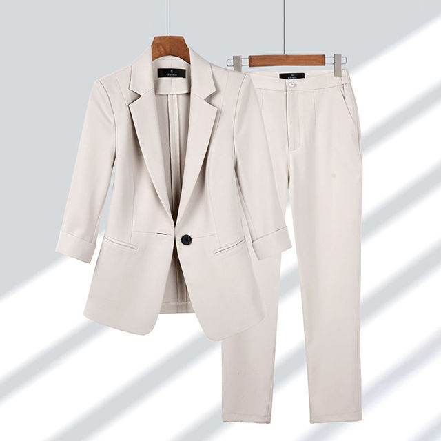 W&W Mode | Stilvoller Blazer und Hosenset