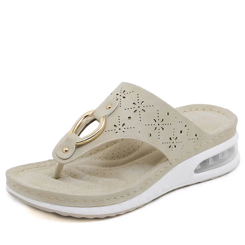 W&W Mode - Bequeme Flip-Flops mit Keilabsatz und Luftpolster