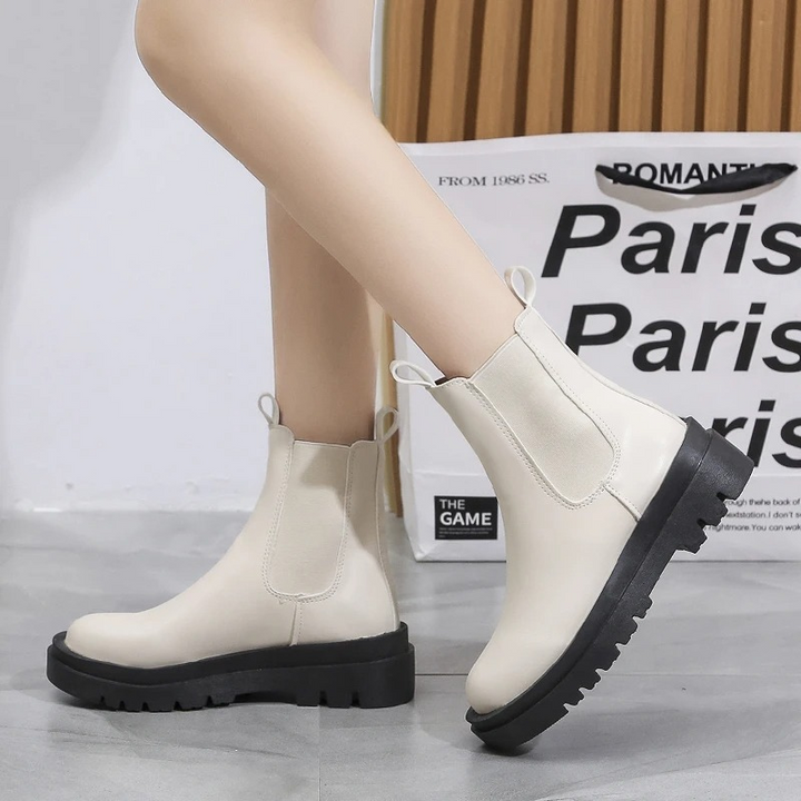 W&W Mode | Damen Chelsea Boots mit Elastischen Seiten und Zugschlaufen