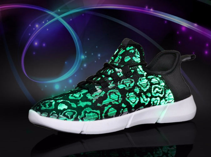 W&W Mode | Leuchtende Sneaker Mit Usb Aufladung