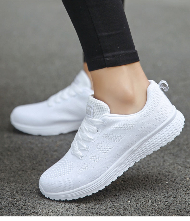 W&W Mode Damen Komfort-Sneaker mit Mesh-Obermaterial und Schnürung