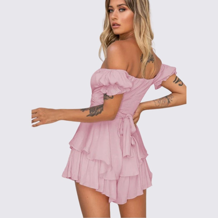 W&W Mode | Schulterfreier Rüschen-Jumpsuit