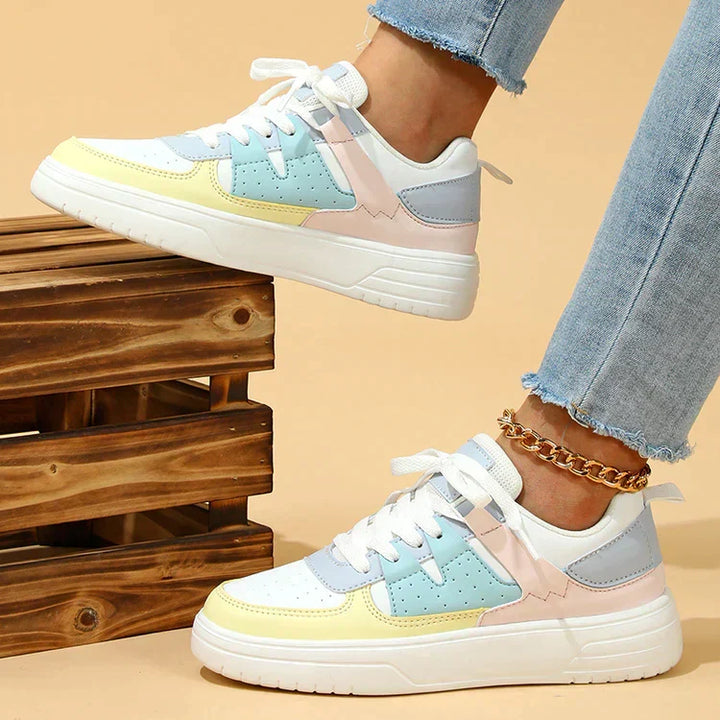 W&W Mode | Mehrfarbige Schnürschuhe