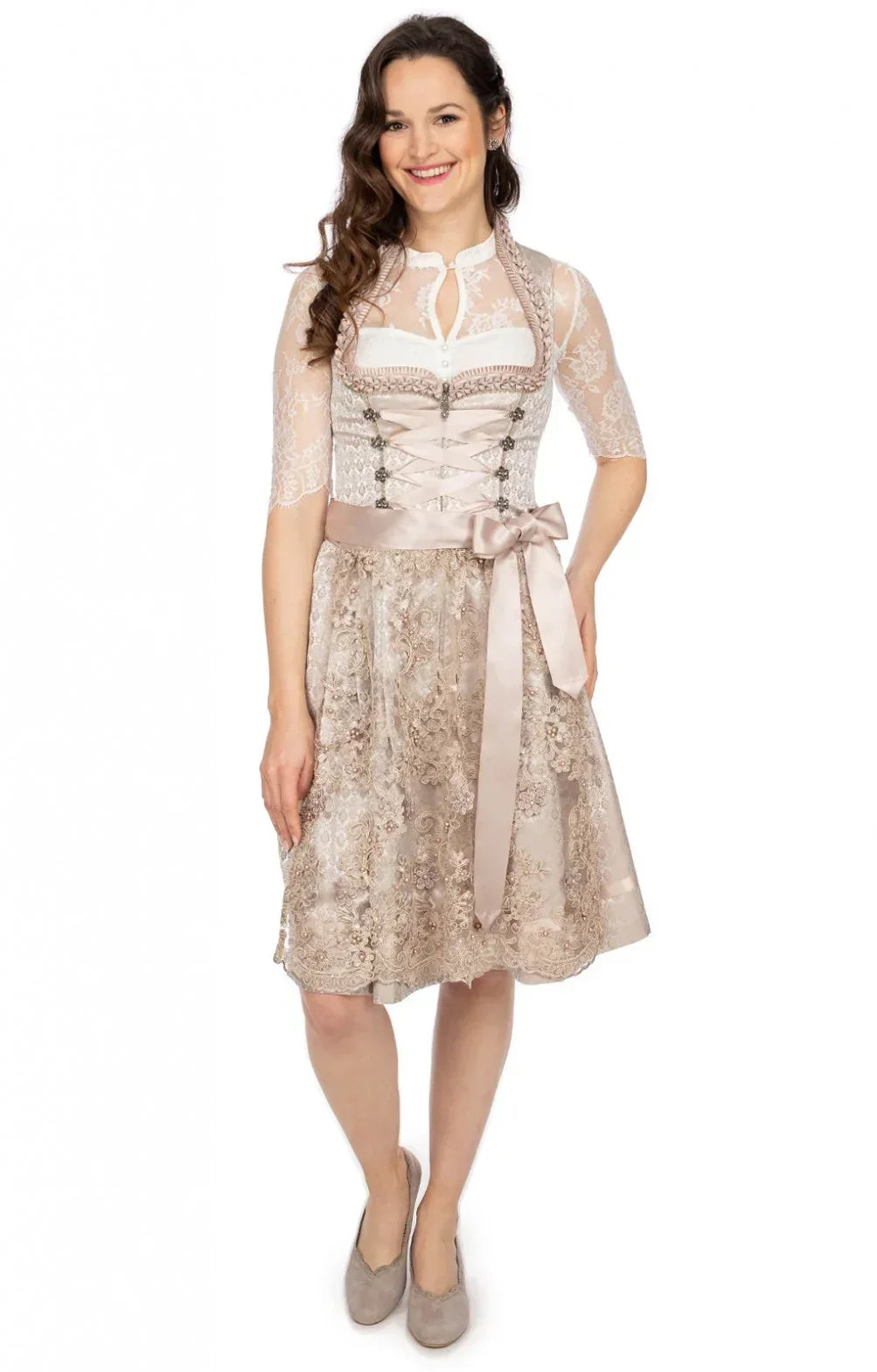 Oktoberfest-Outfit mit traditionellem Stil
