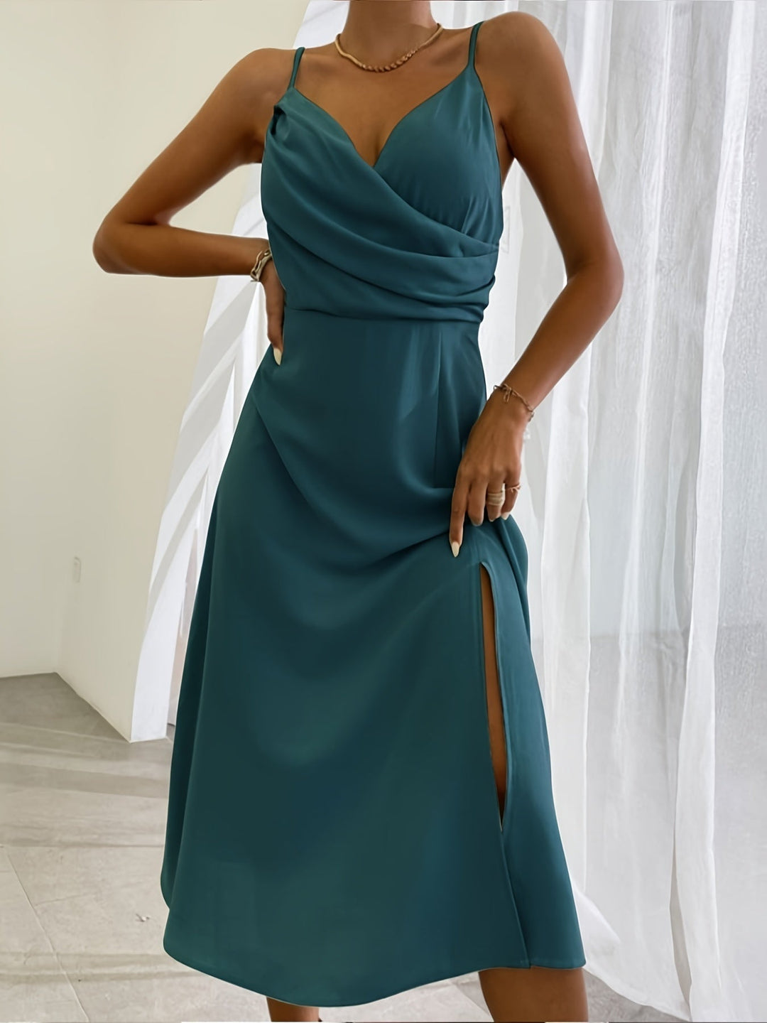 W&W Mode | V-Ausschnitt Midikleid Mit Druck Und Schlitz