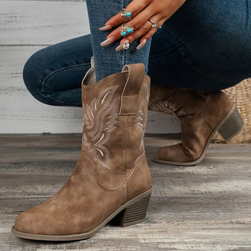 Damen-Lederstiefeletten mit kräftigem Absatz und weichem Innenfutter