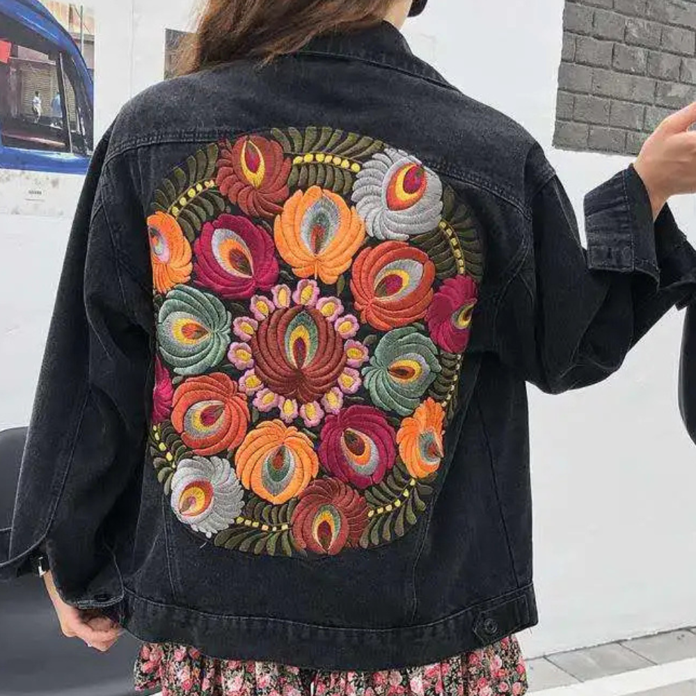 W&W Mode | Trendige Damenjacke