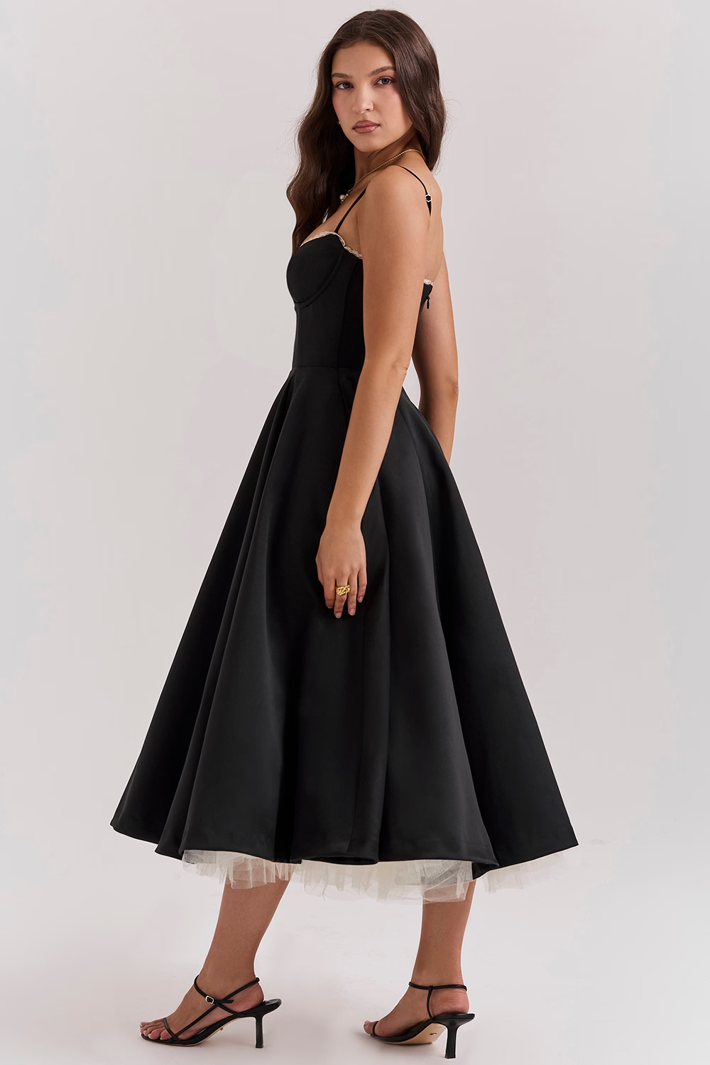 W&W Mode | Elegantes Schlankheitskleid