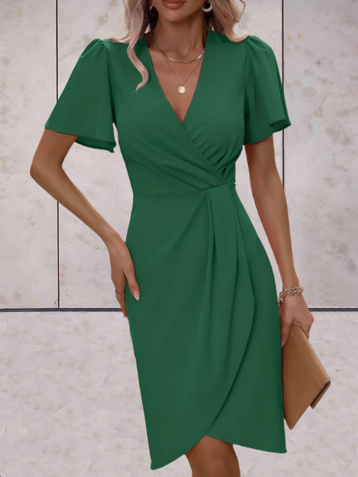 W&W Mode | Eng anliegendes Kleid mit ausgestellten Ärmeln für Frauen