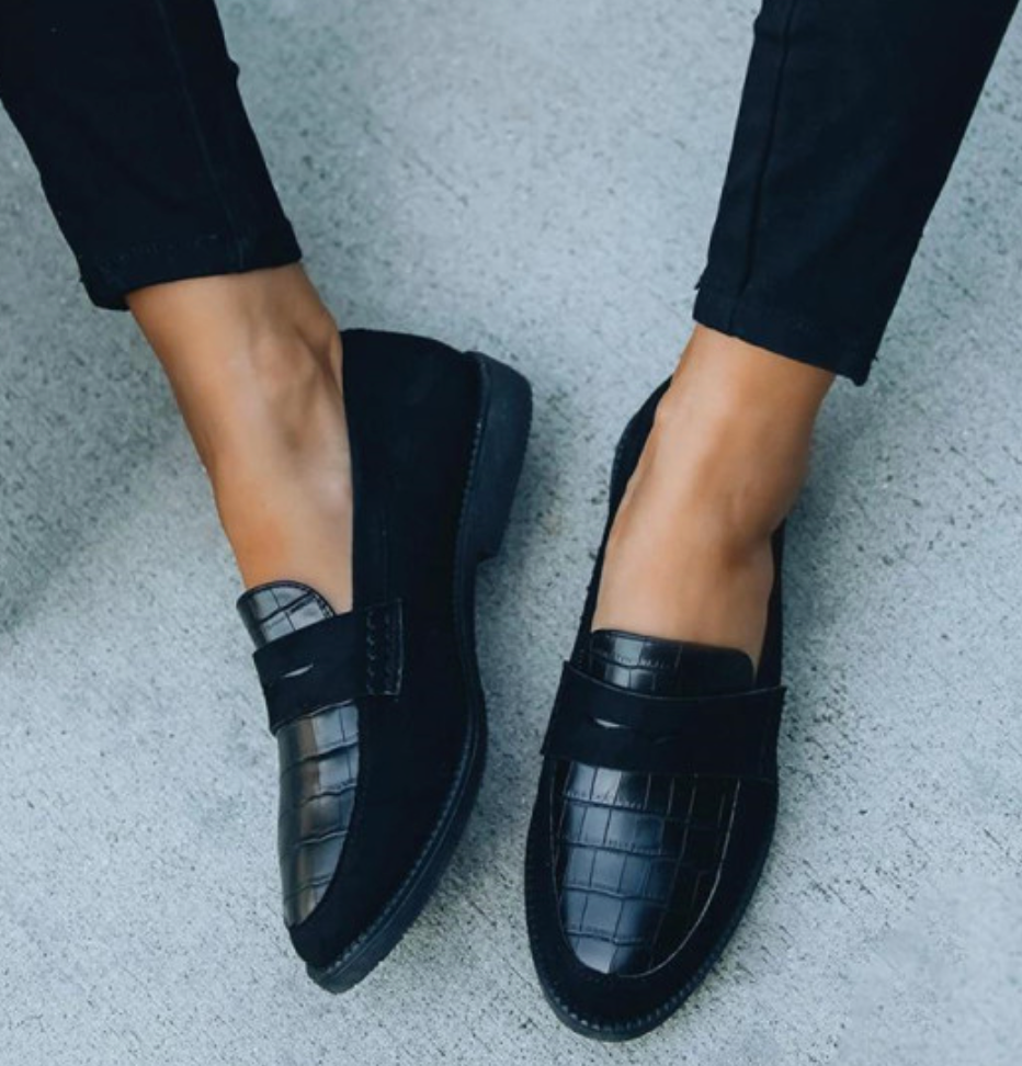 Damen-Schuhe mit bequemem Fußbett