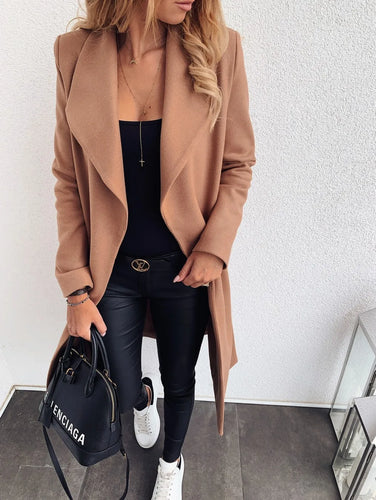 Damen Wollmantel in mittlerer Länge mit Knopfleiste und Taschen