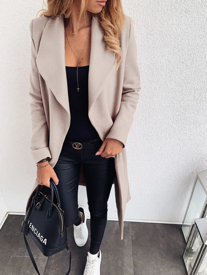 Damen Wollmantel in mittlerer Länge mit Knopfleiste und Taschen