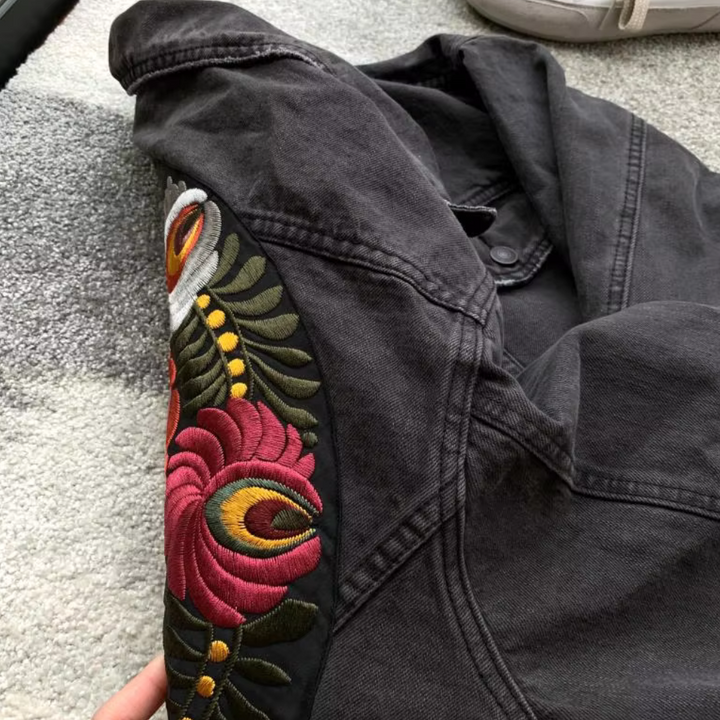W&W Mode | Trendige Damenjacke