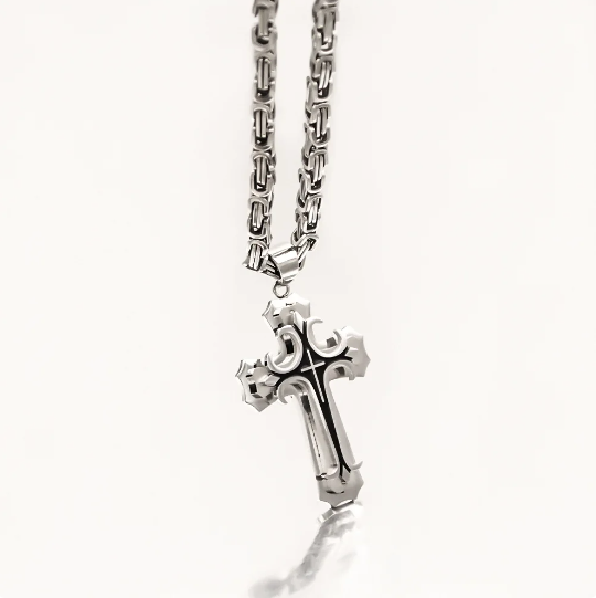 Templer-Halskette mit traditionell inspiriertem Design