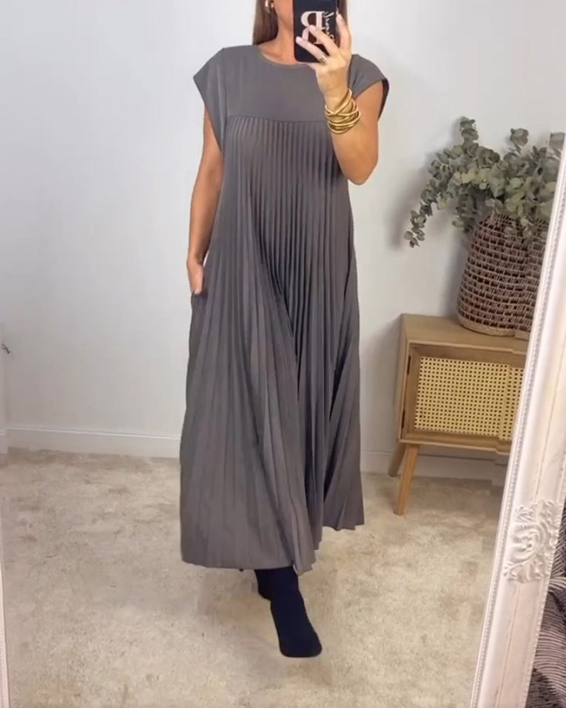 Ärmelloses plissiertes Kleid