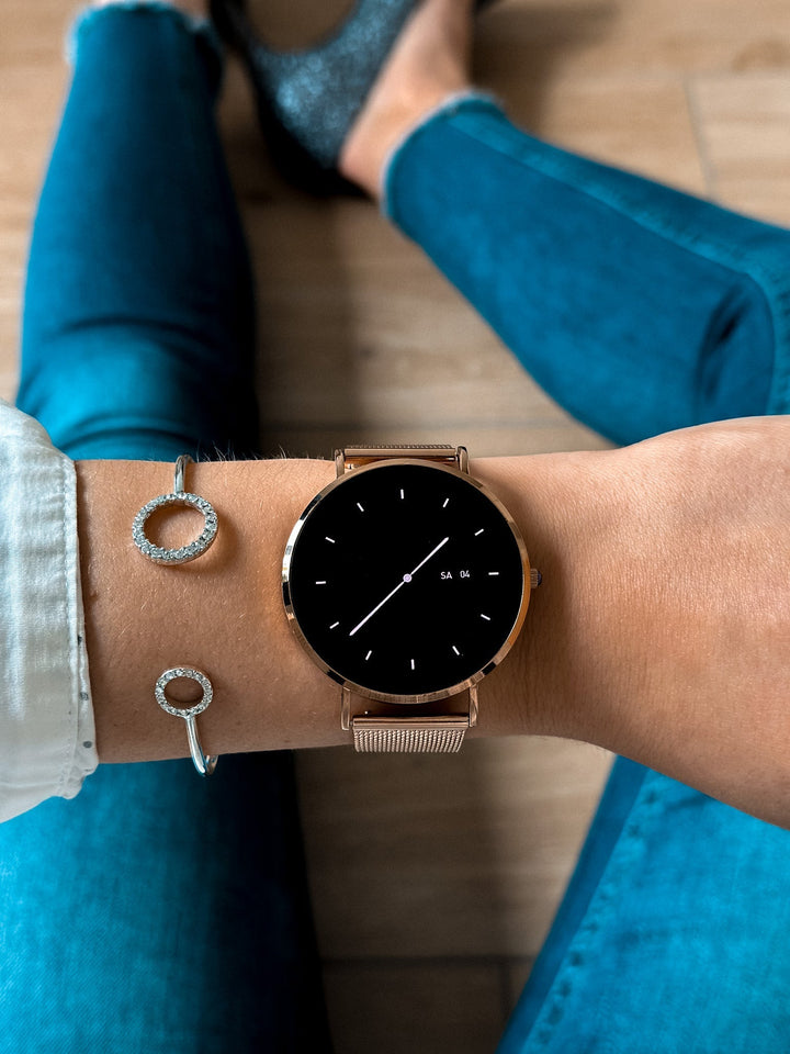 Damen Smartwatch mit Touchdisplay und Fitnessfunktionen
