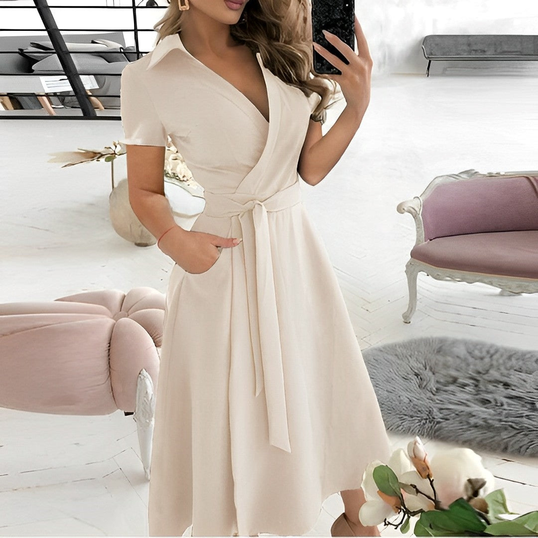 W&W Mode | A-Linien-Kleid mit V-Ausschnitt
