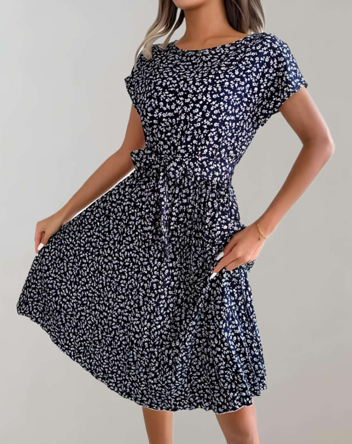 W&W Mode | Fließendes Mini-Kleid