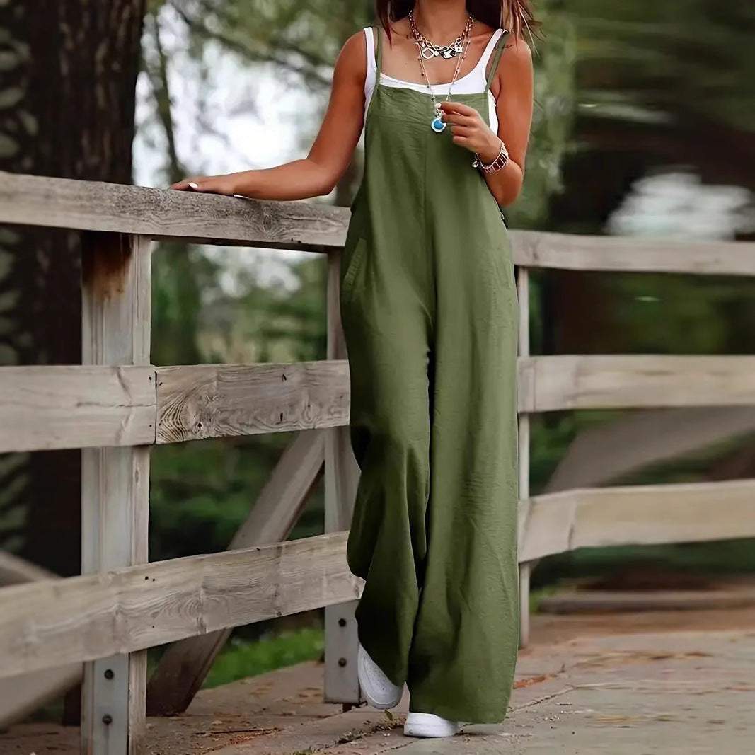 Damen luftiger Jumpsuit mit praktischen Taschen und verstellbaren Trägern W&W Mode