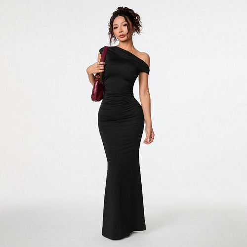 Damen figurbetontes Maxikleid mit asymmetrischem Ausschnitt und eleganter Drapierung W&W Mode