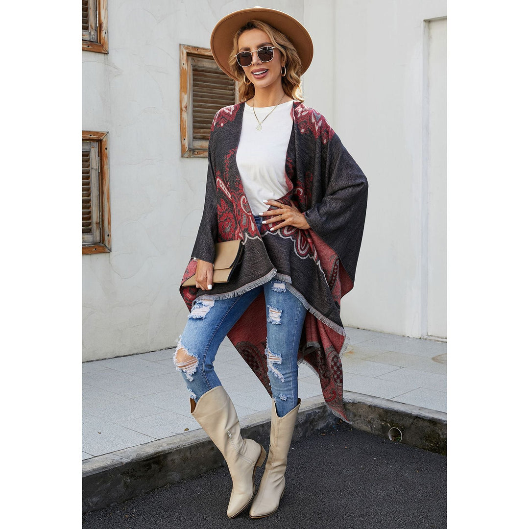 Damen Eleganter Kimono-Poncho mit kunstvollem Muster und fransigen Kanten W&W Mode