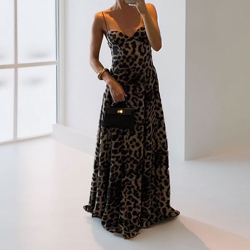 Damen Abendkleid mit elegantem Herz-Ausschnitt und fließendem Rock W&W Mode