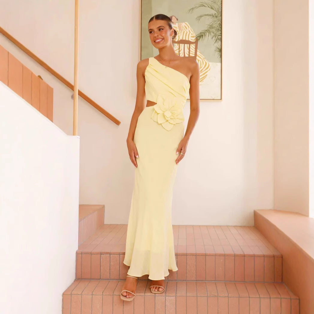 Damen Elegantes Maxikleid mit seitlichem Cut-Out und floralem Detail W&W Mode