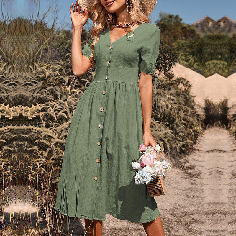 Damen Midi-Kleid mit tailliertem Schnitt und modernen Knopfdetails W&W Mode