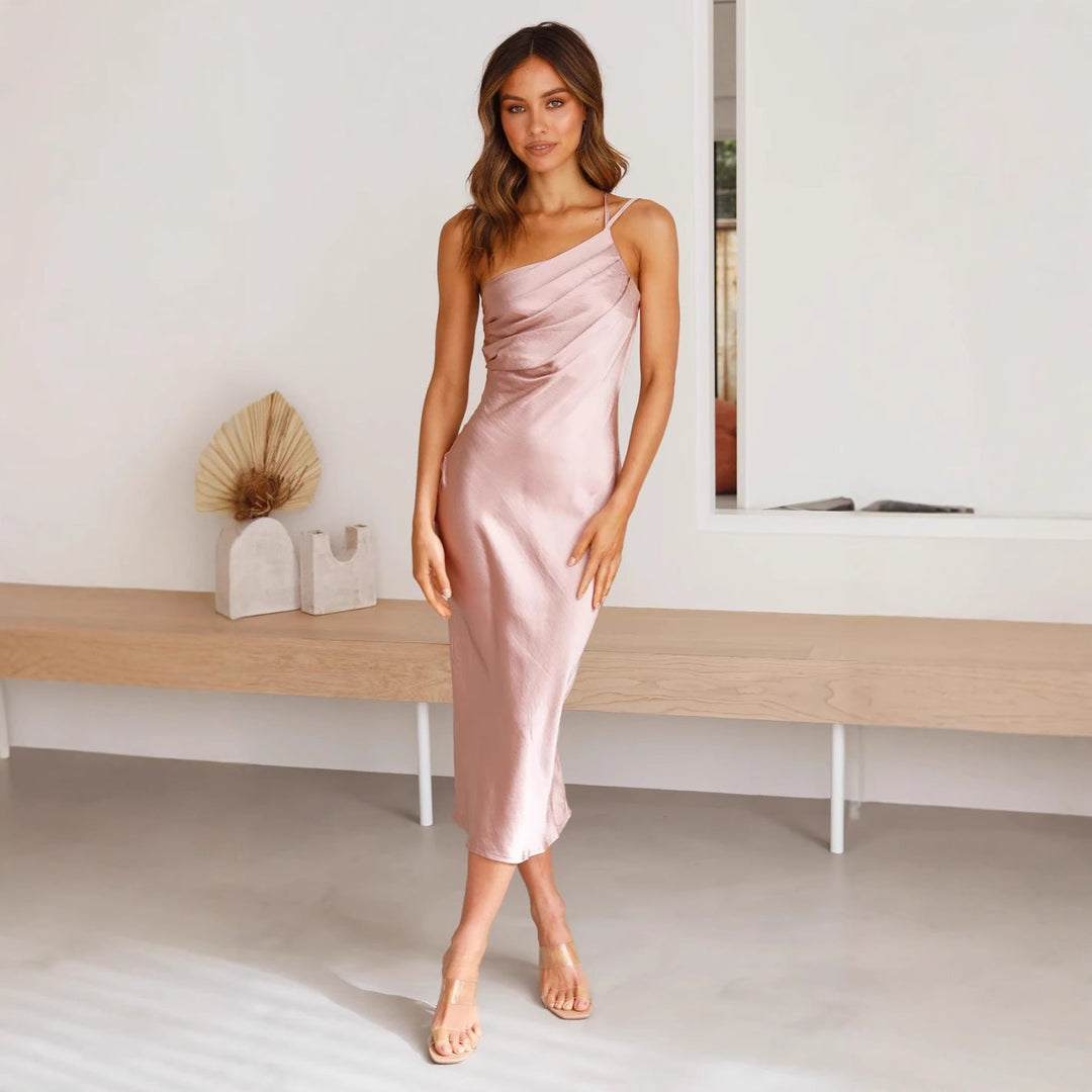 Damen Elegantes und fließendes Abendkleid mit asymmetrischem Ausschnitt W&W Mode