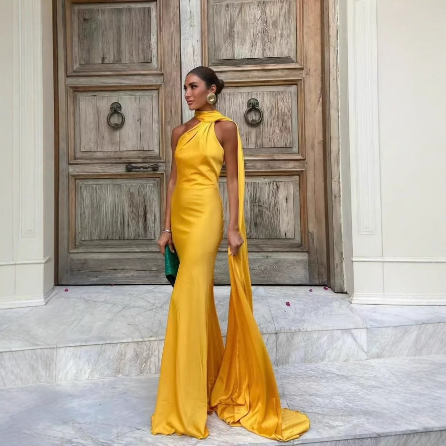 Damen Maxikleid mit asymmetrischem Schnitt und fließendem Stoff W&W Mode