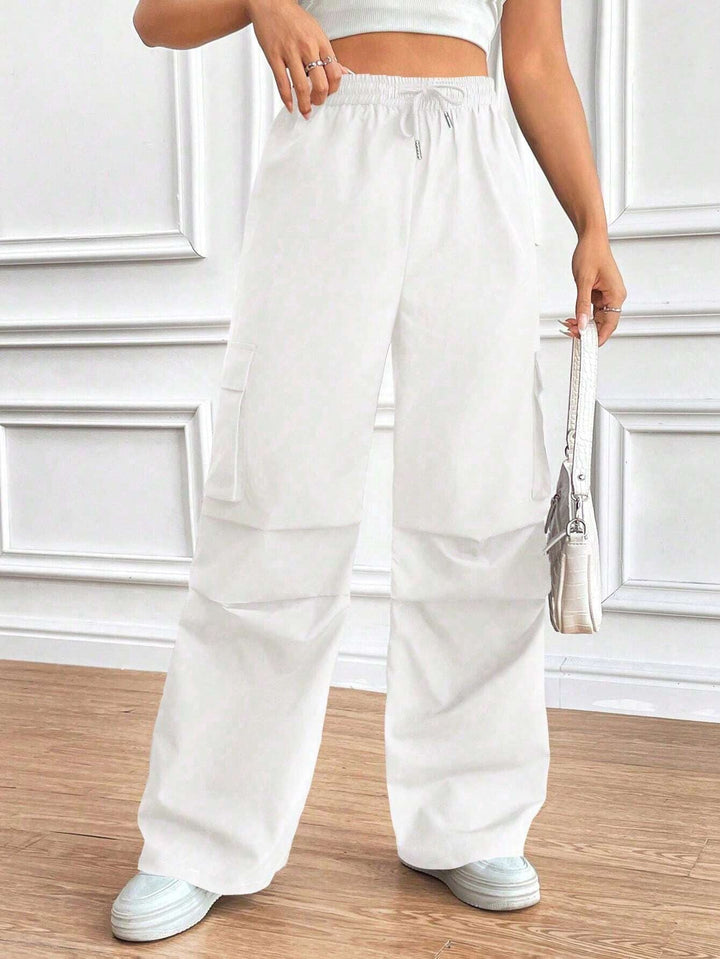 Damen Cargo-Hose mit hochmodernem Schnitt und praktischen Taschen W&W Mode