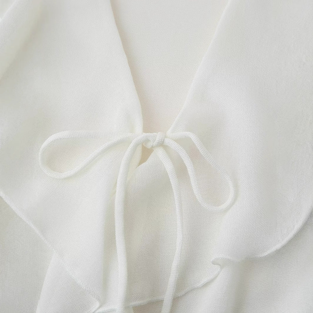 Damen Bluse mit romantischen Rüschen und tiefem V-Ausschnitt W&W Mode
