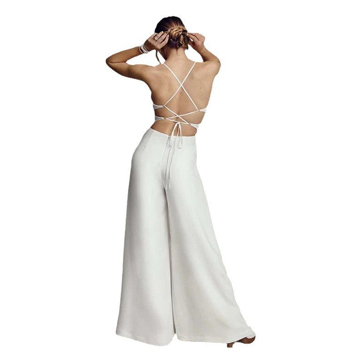 Damen Jumpsuit mit elegantem V-Ausschnitt und fließendem Bein W&W Mode