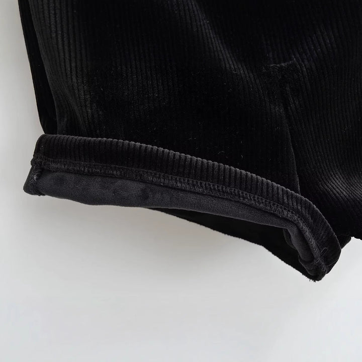 Damen Kurze Cordhosen im eleganten Schnitt W&W Mode
