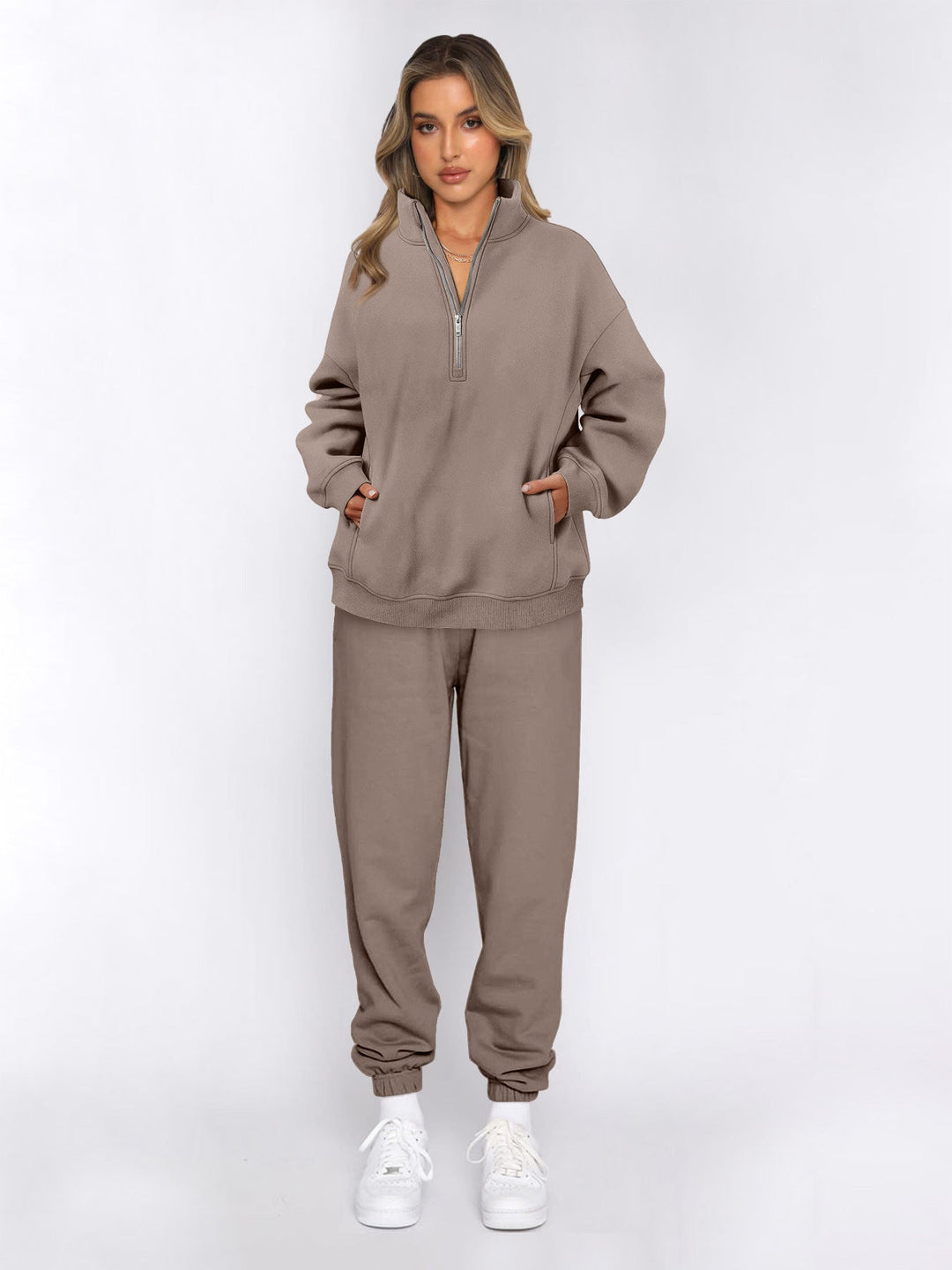 Damen sportliches Set mit Stehkragen und praktischem Reißverschluss W&W Mode