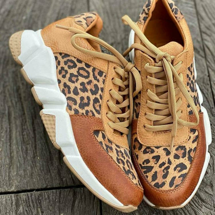 W&W Mode | Lässige Patchwork-Sneakers