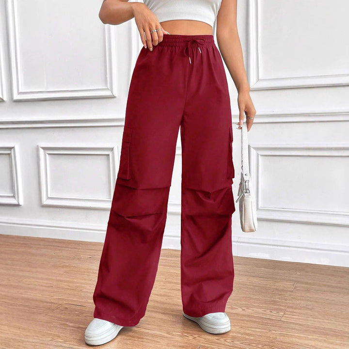 Damen Cargo-Hose mit hochmodernem Schnitt und praktischen Taschen W&W Mode