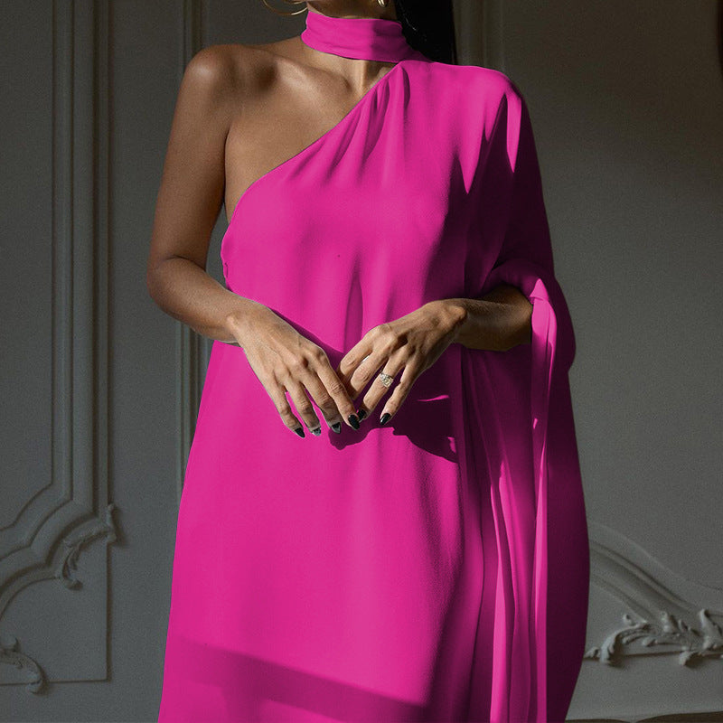 Damen elegantes One-Shoulder Abendkleid mit fließendem Stoff und schickem Kragen W&W Mode