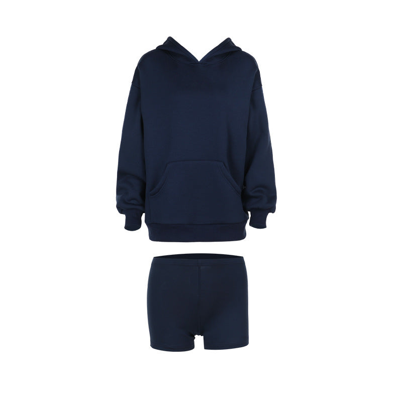 Damen Hoodie mit gemütlichem Schnitt und praktischer Kängurutasche W&W Mode