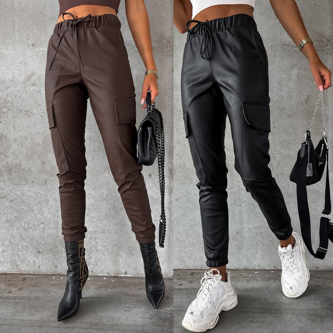 Damen Kunstleder Jogginghose mit praktischen Taschen und elastischem Bund W&W Mode
