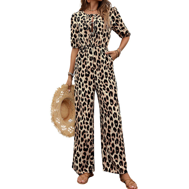 Damen lässiger Jumpsuit mit Leo-Muster und schulterfreien Puffärmeln W&W Mode