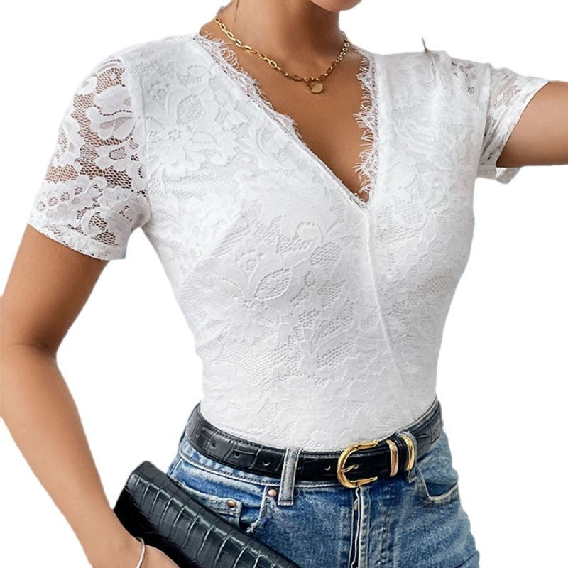 Damen Spitzenbody mit elegantem V-Ausschnitt und kurzen Ärmeln W&W Mode