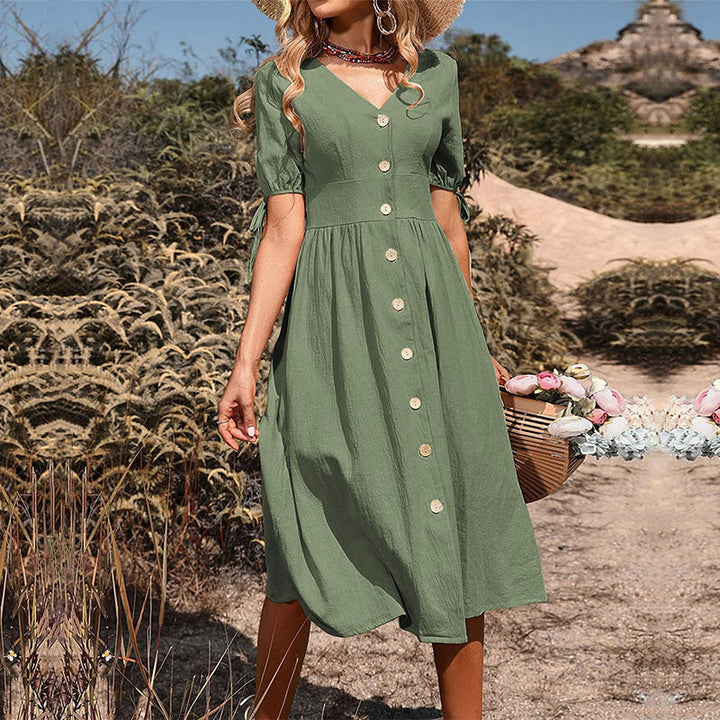 Damen Midi-Kleid mit tailliertem Schnitt und modernen Knopfdetails W&W Mode