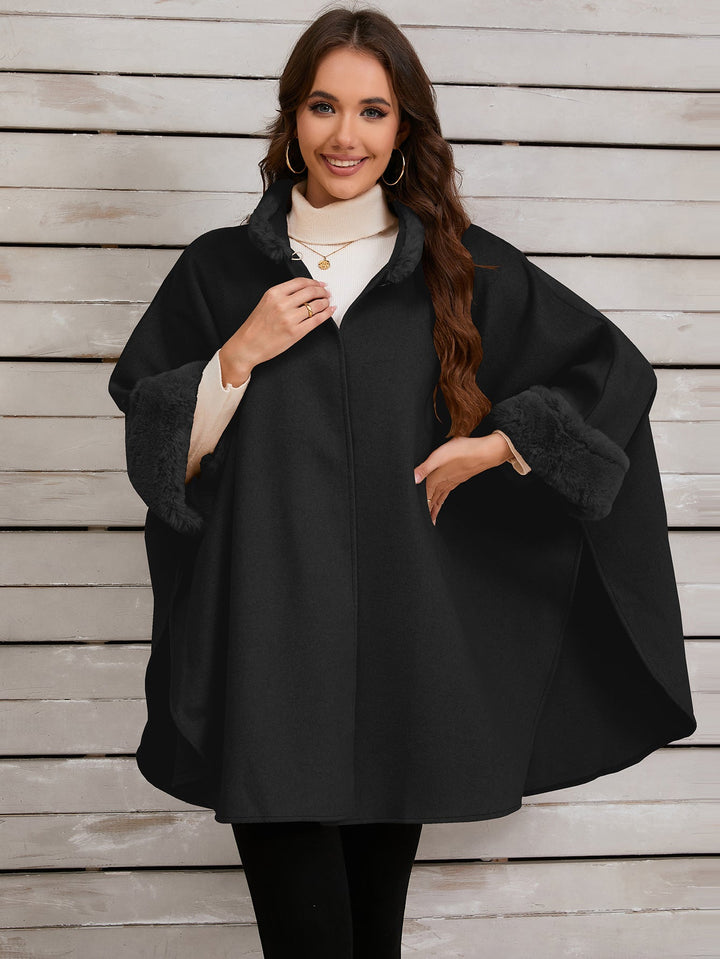 Damen Übergroße Umarmende Poncho mit Kuschelfutter W&W Mode