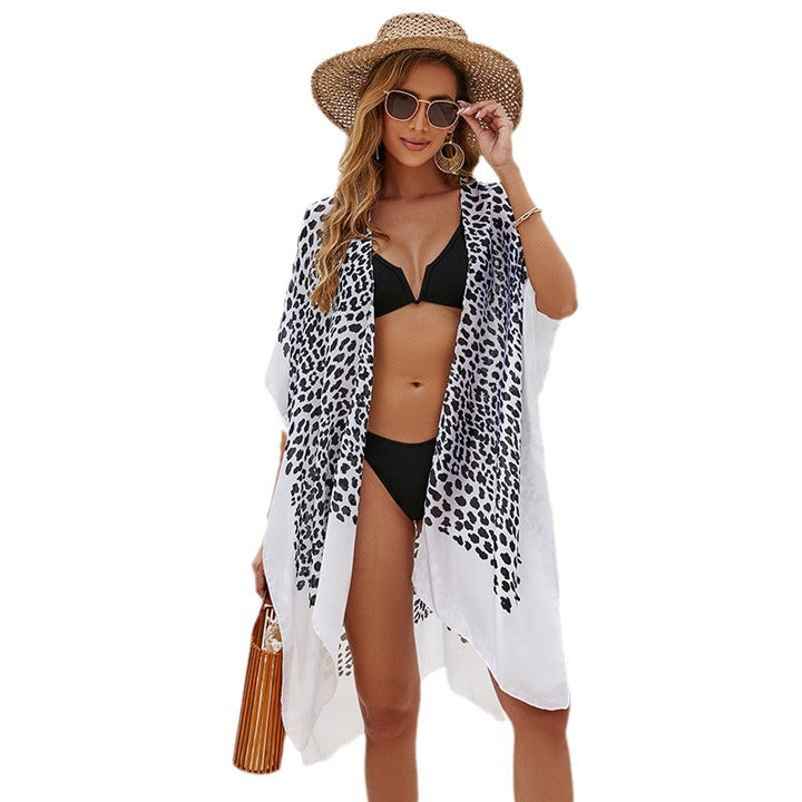Damen Strandüberwurf mit stilvollem Leopardenmuster und leichtem, atmungsaktivem Stoff W&W Mode